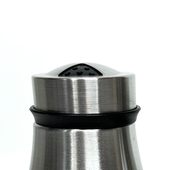 Salt & Pepper Shakers Two Size Plastic Sifters Snap On Top Stainless Steel Glass - Picture 5 of 12